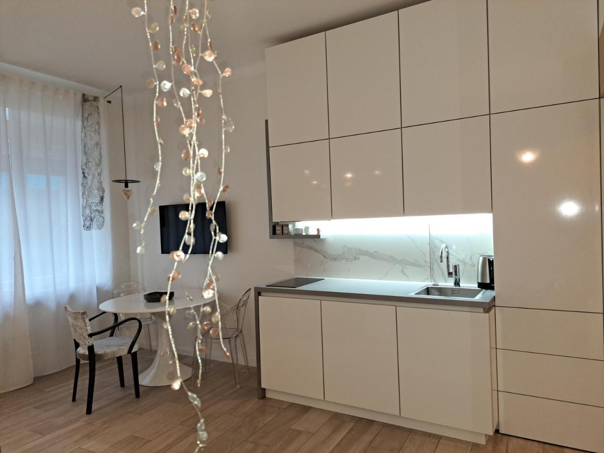 Slovenian Art Story Apartment Любляна Екстериор снимка