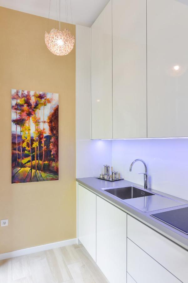 Slovenian Art Story Apartment Любляна Екстериор снимка