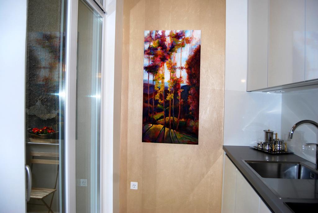 Slovenian Art Story Apartment Любляна Екстериор снимка