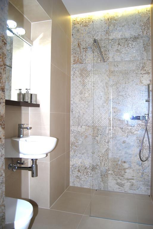 Slovenian Art Story Apartment Любляна Екстериор снимка