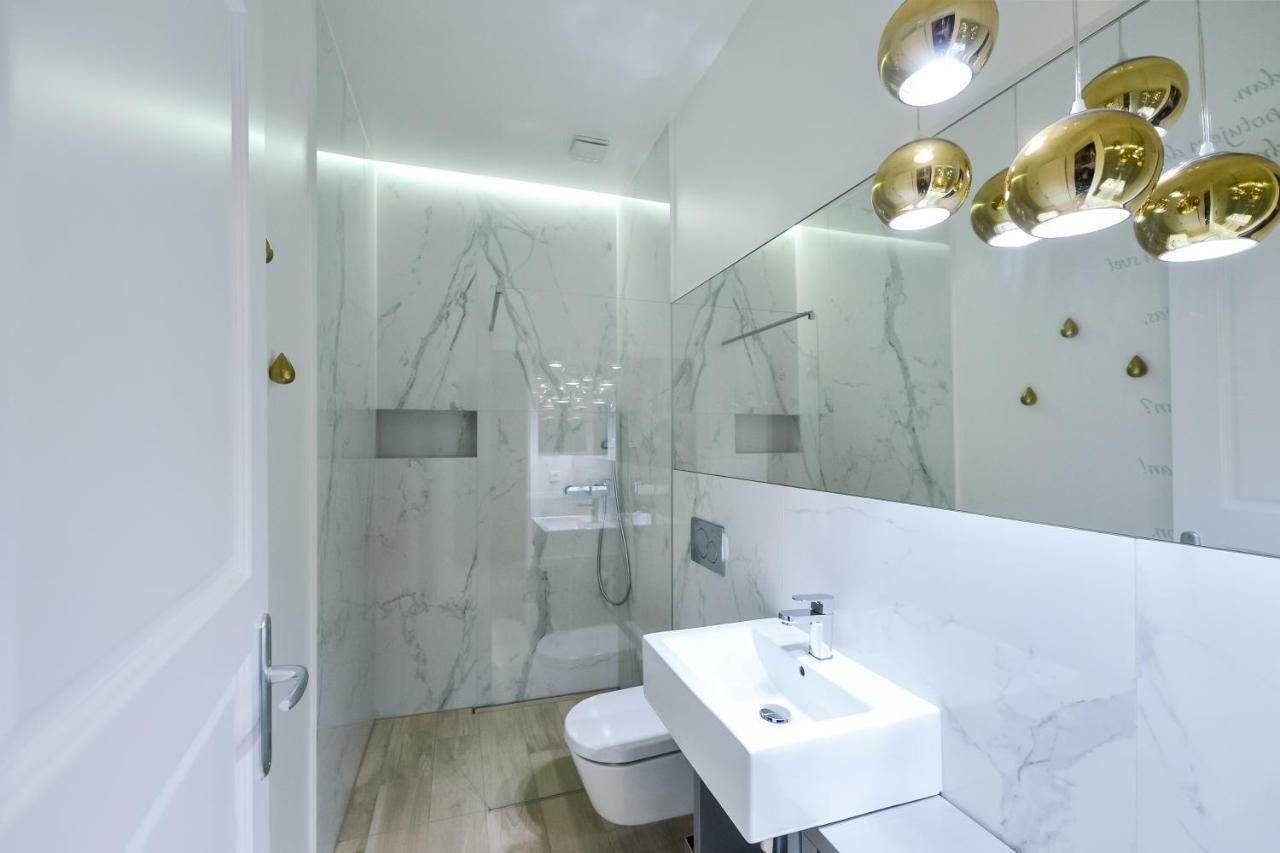 Slovenian Art Story Apartment Любляна Екстериор снимка